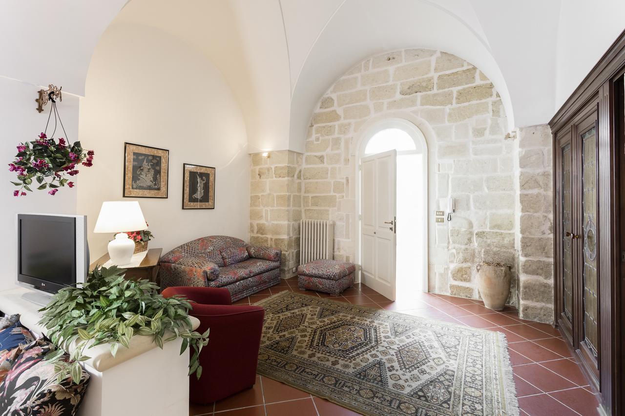 לצ'ה Antica Villa La Viola, Suite With Private Pool מראה חיצוני תמונה