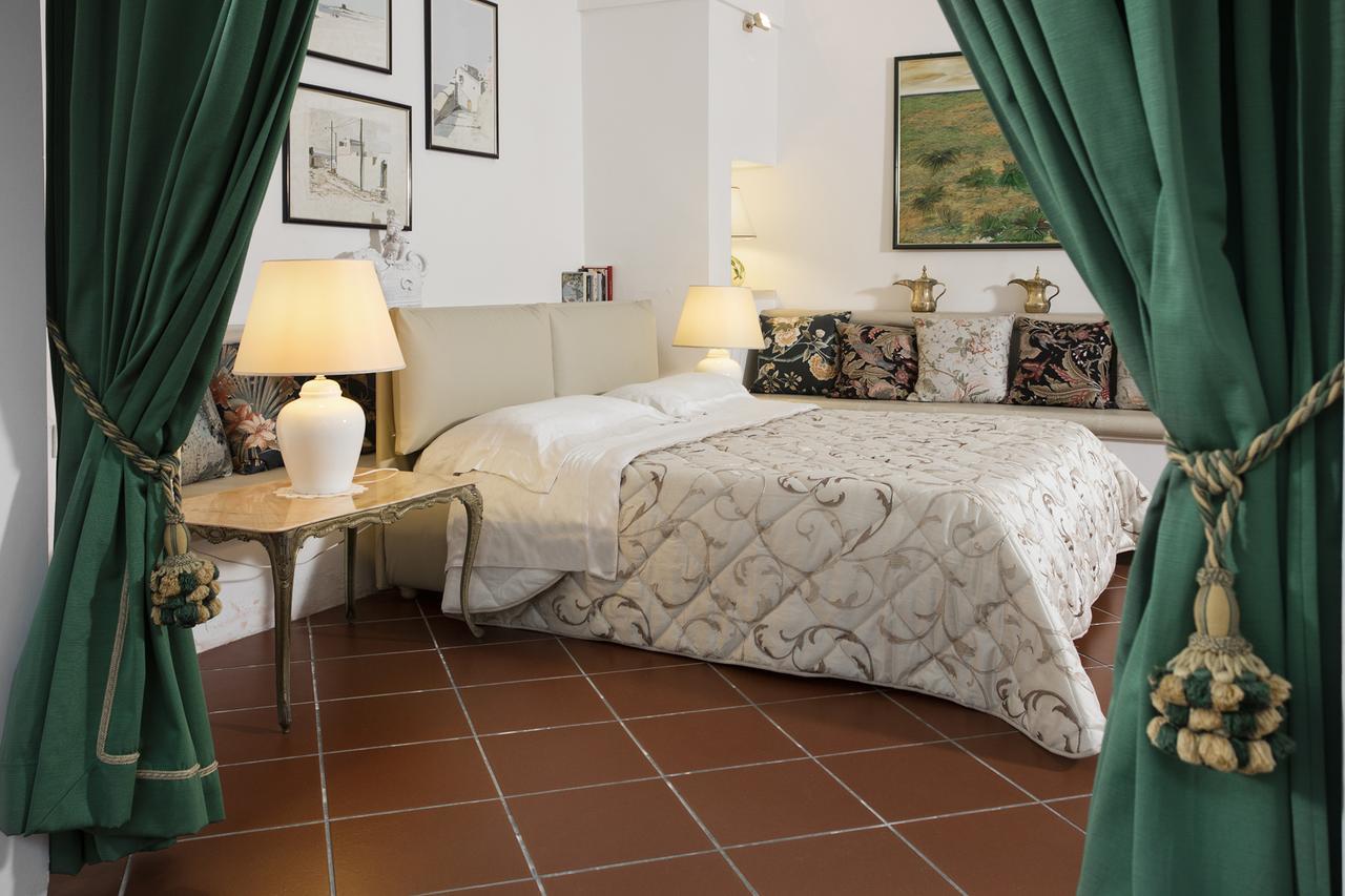 לצ'ה Antica Villa La Viola, Suite With Private Pool מראה חיצוני תמונה