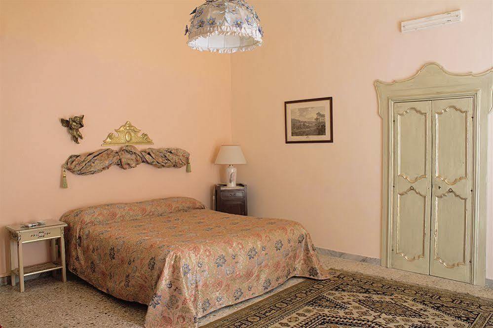 לצ'ה Antica Villa La Viola, Suite With Private Pool מראה חיצוני תמונה