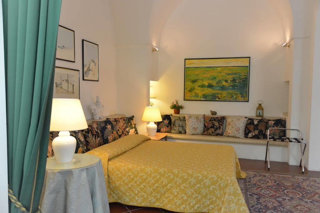 לצ'ה Antica Villa La Viola, Suite With Private Pool מראה חיצוני תמונה